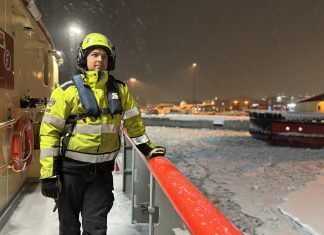 Luleå bogserbåt Luleå hamn is vinter Vilja
